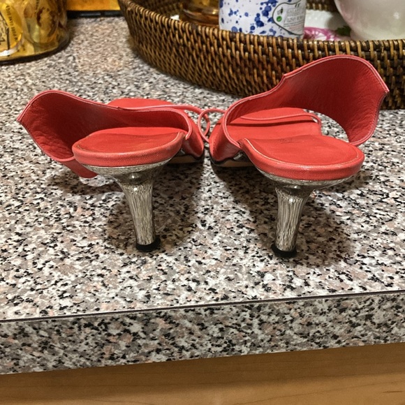 Fabulous Yves Saint Laurent mules. - Picture 3 of 4